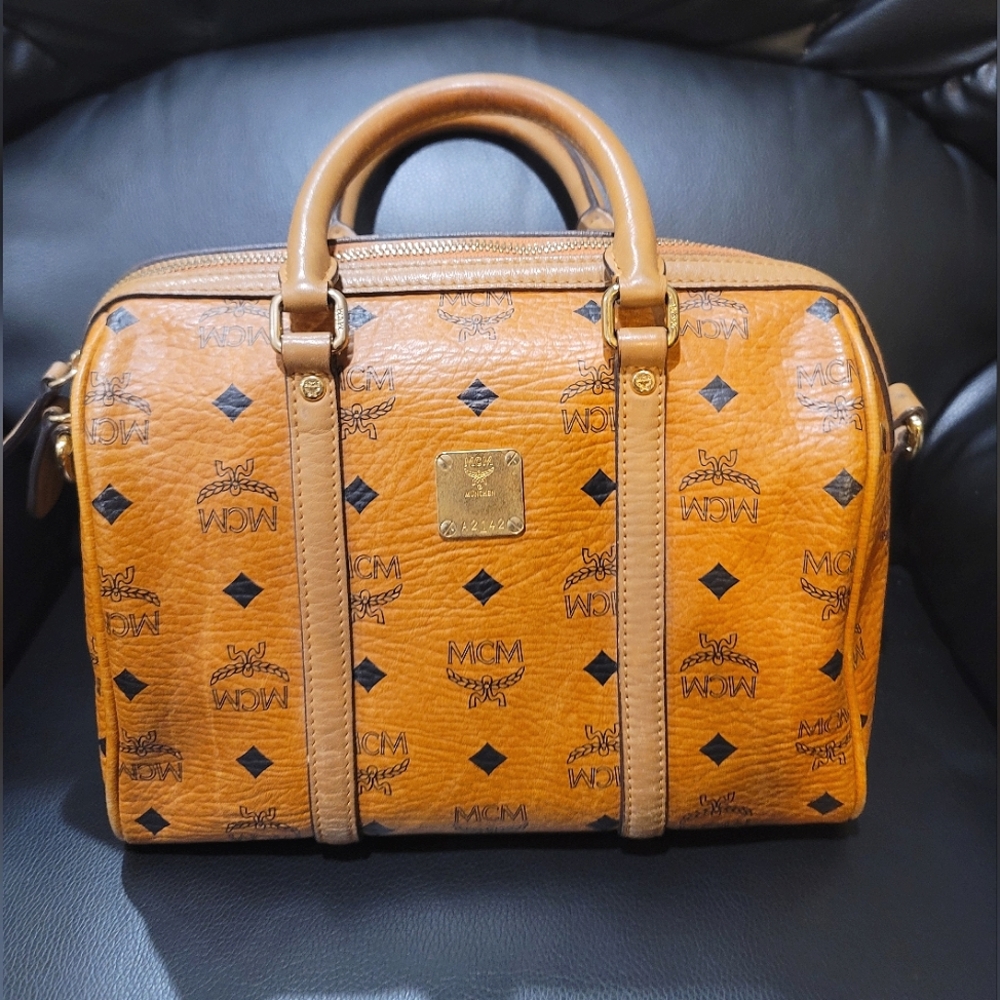 MCM Essential Boston Bag in Visetos Original